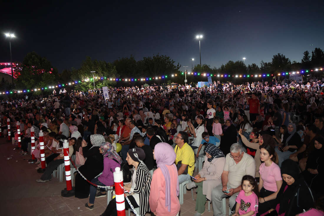 Konya'da karne sevinci şenliğe dönüştü! 198 bin kişi coşkuya ortak oldu 26